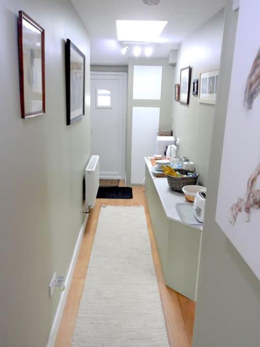 Stunning Annexe 1 Luxury Bedroom, Eating Area & Bathroom Only! Truro Esterno foto