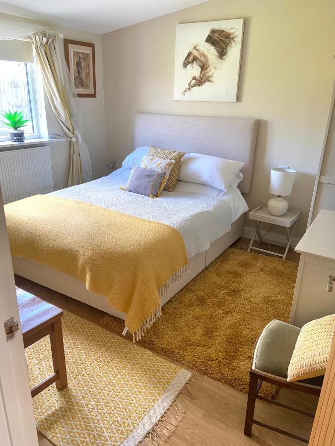 Stunning Annexe 1 Luxury Bedroom, Eating Area & Bathroom Only! Truro Esterno foto